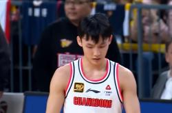 开云体育登录-CBA球员技艺精湛，赛场上的精彩瞬间感动全场的简单介绍