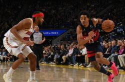 开云APP-奇才险胜热火，米尔萨普制霸全场的简单介绍