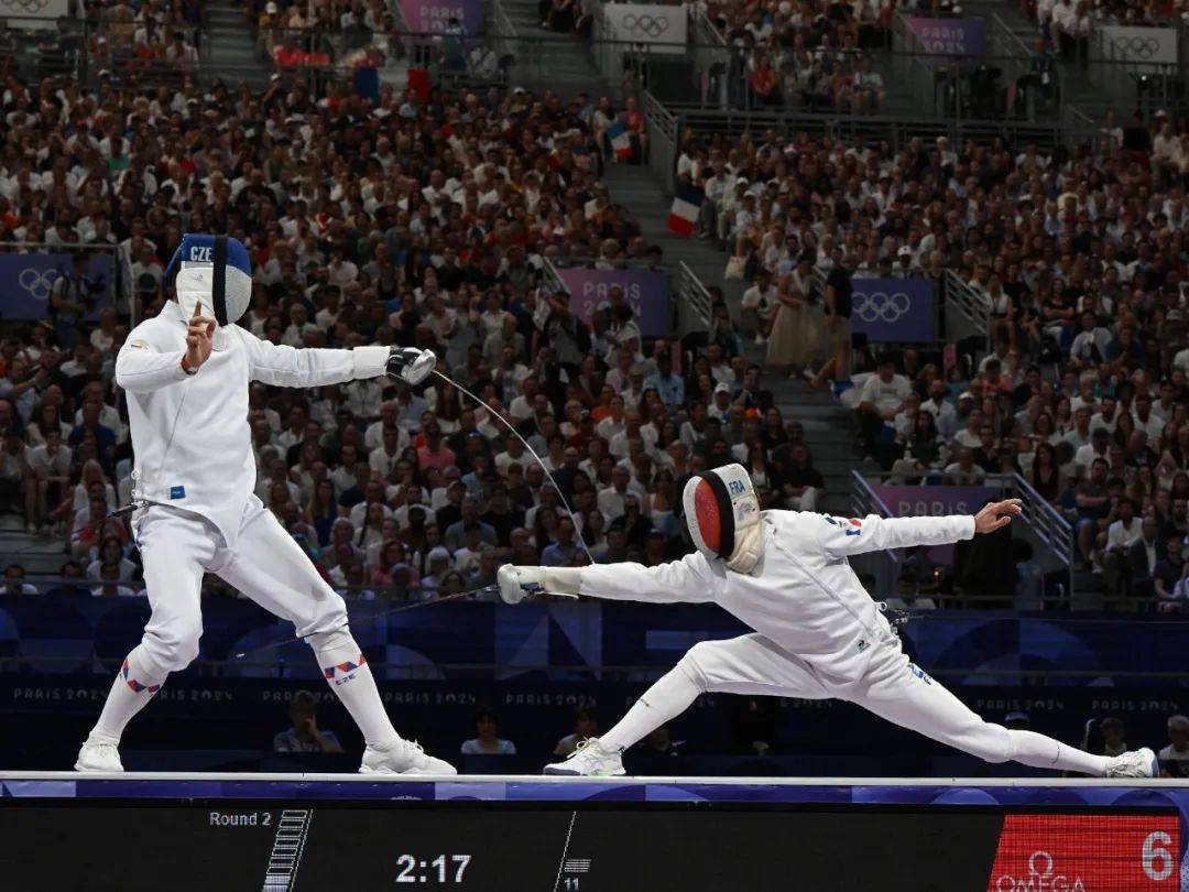 捷克游泳选手以微弱优势获胜 捷克游泳选手以微弱优势获胜