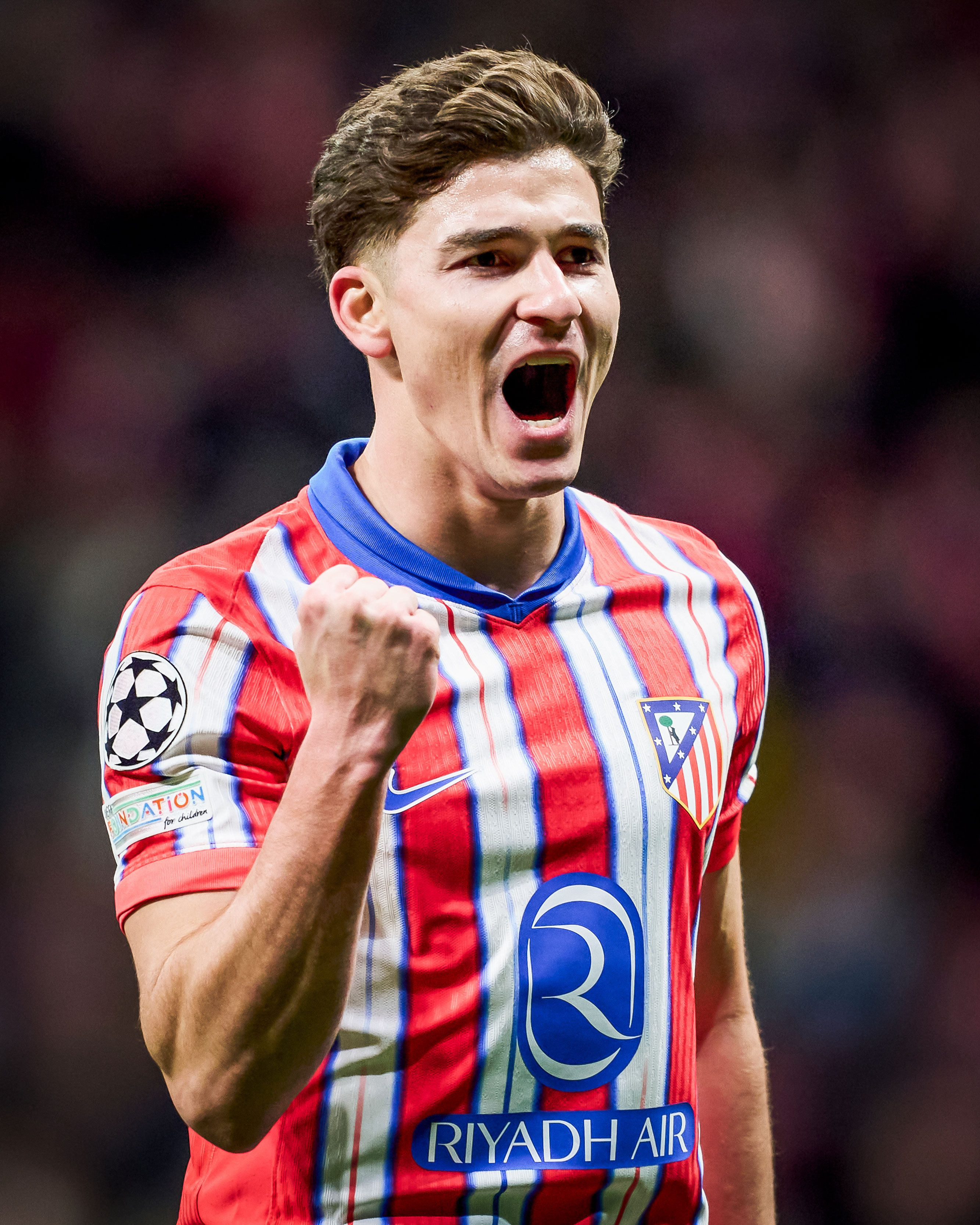 阿拉维斯主场大胜埃瓦尔，保持不败纪录的简单介绍