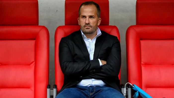 包含沙尔克主教练遭到解雇,球队寻求新的突破的词条 包含沙尔克主教练遭到解雇,球队寻求新的突破的词条