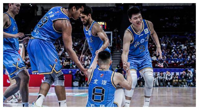 关于赛季球队取得关键胜利，锁定季后赛资格的信息