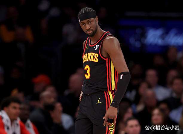 老鹰后场组织不力,年轻球员尚需磨练的简单介绍 老鹰后场组织不力,年轻球员尚需磨练的简单介绍