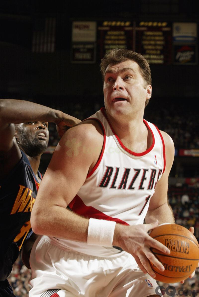 比赛中球员的身体素质成为决定因素