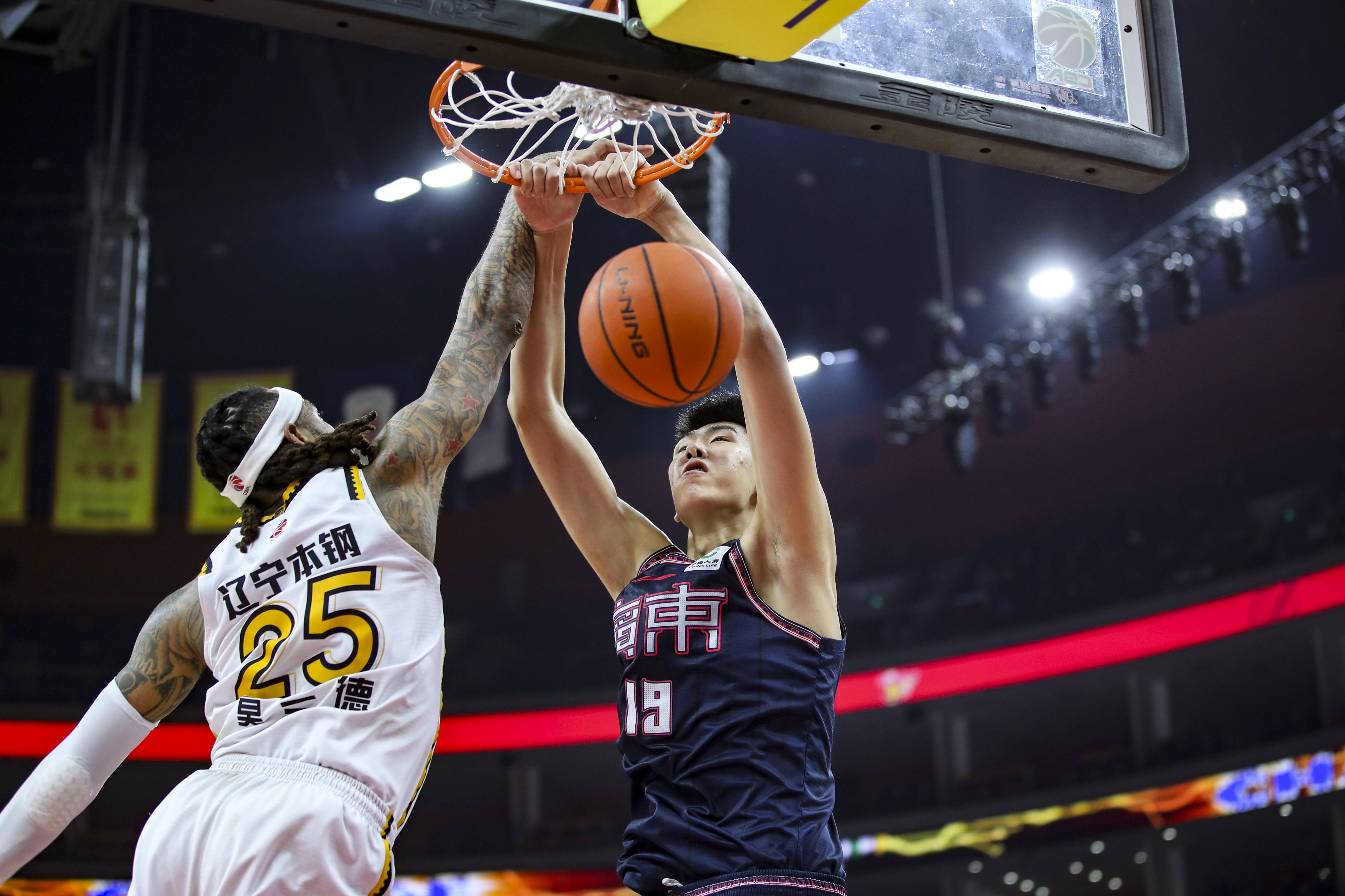 关于广东宏远主场惨败！山西队大胜送对手两连败，遭遇赛季首败的信息