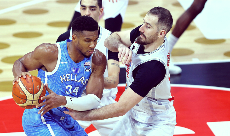 澳大利亚男篮翻盘希腊男篮，波尔津吉斯打破历史纪录的简单介绍