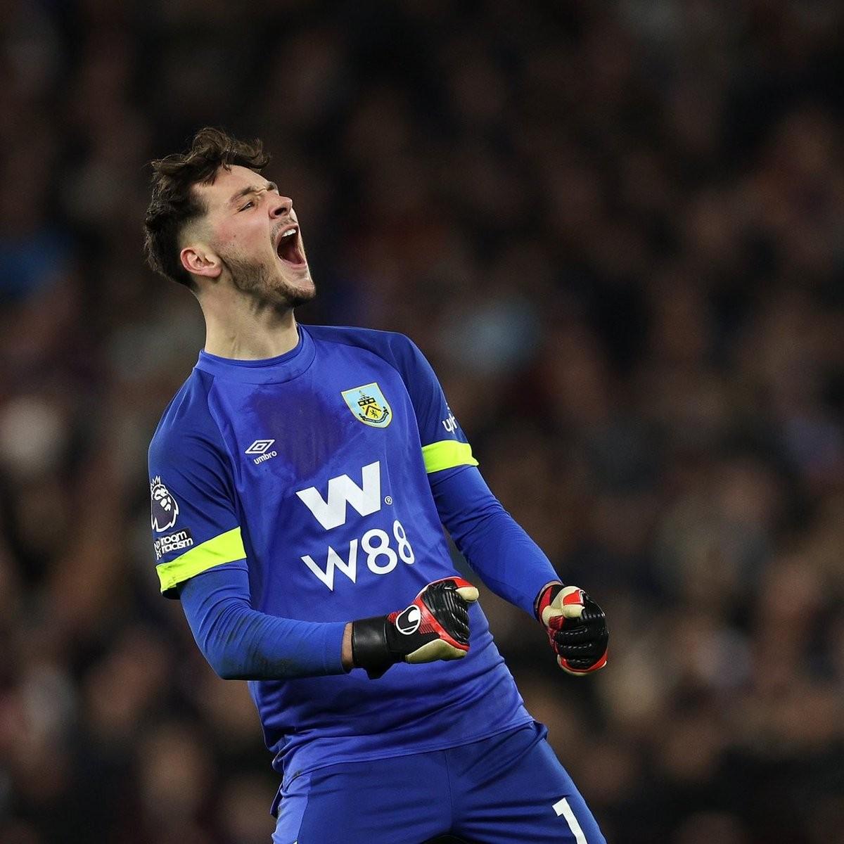 包含伯恩利志在胜利，迎战布莱顿的词条