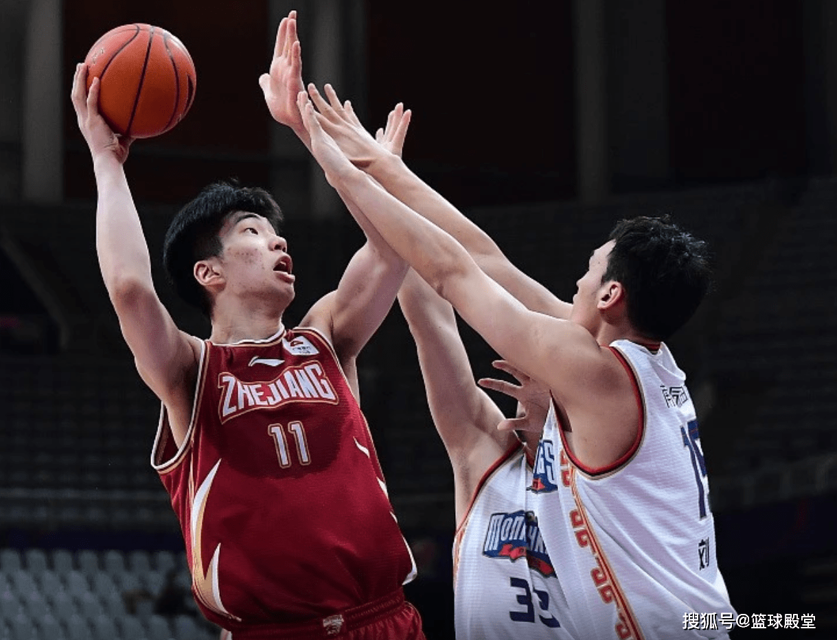 关于香港男篮挑战困难，全力备战冲击胜利的信息