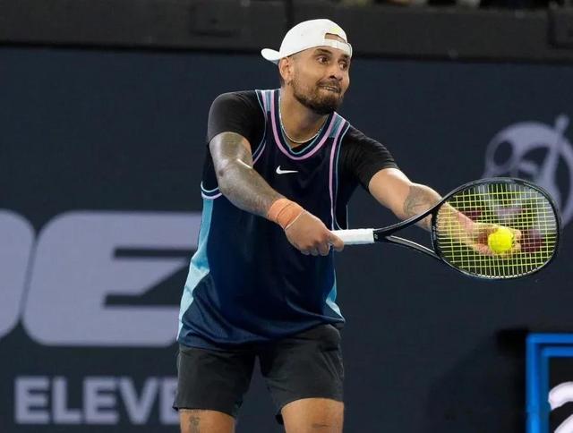 意大利网球队绝杀日本网球队，克耶高斯爆发神勇的简单介绍