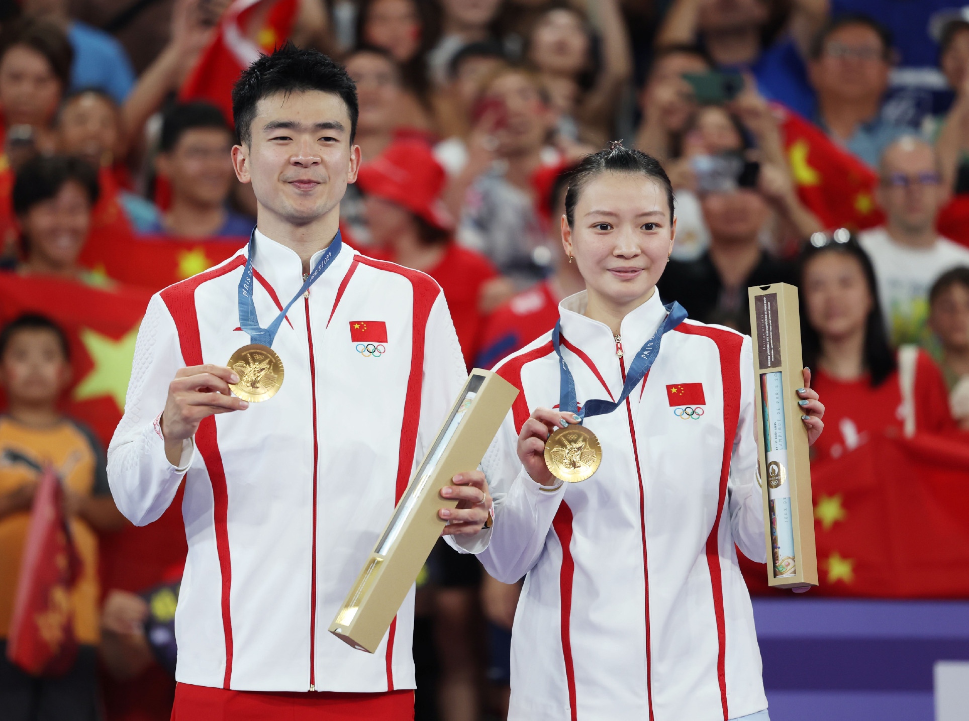 包含中国队力克丹麦队，郑思维惊艳四座的词条