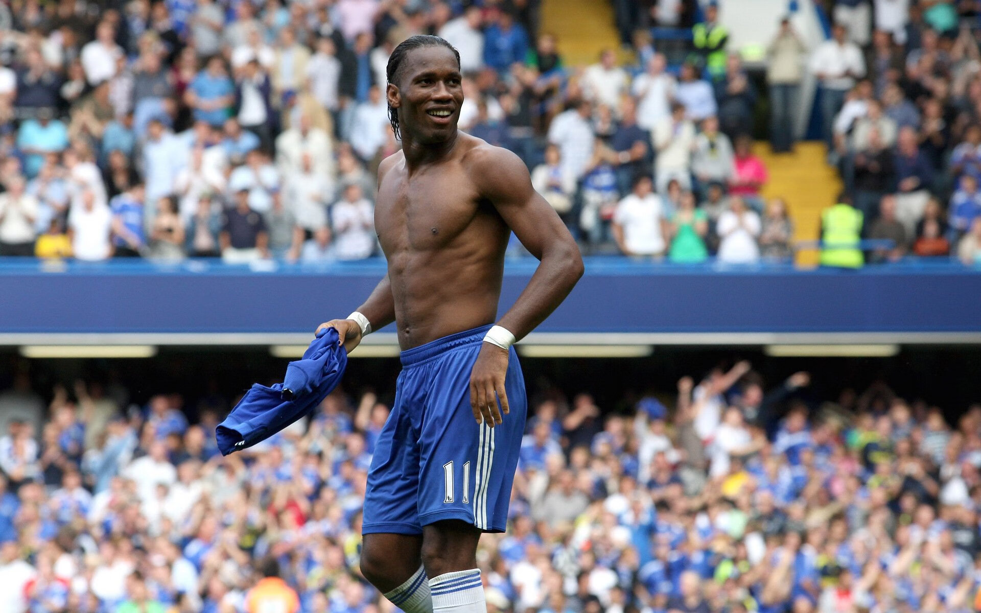 梅西爆发与洪都拉斯粉碎厄瓜多尔，两个赛场，同一种竞技精神的极致绽放