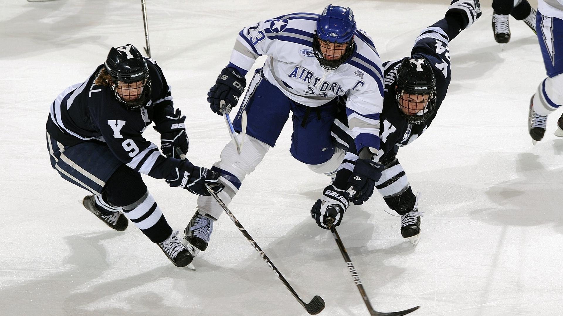 魔术终结雄鹿，杜兰特在年度焦点之战接管比赛